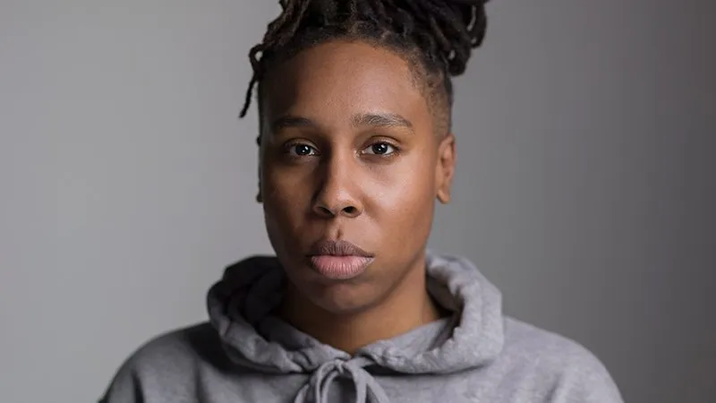 Lena Waitheは、Showtimeとの最初の外観に署名します