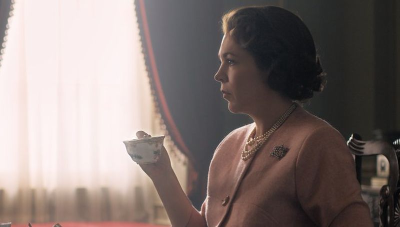 First Photo of Olivia Colman as Queen Elizabeth II in The Crown Debuts