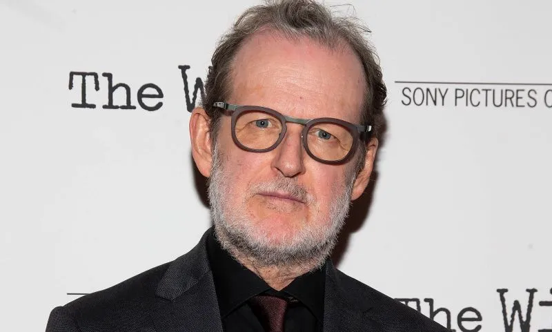 SF 長編スタードリーム、ザ・ワイフ監督のビョルン・ルンゲに上陸