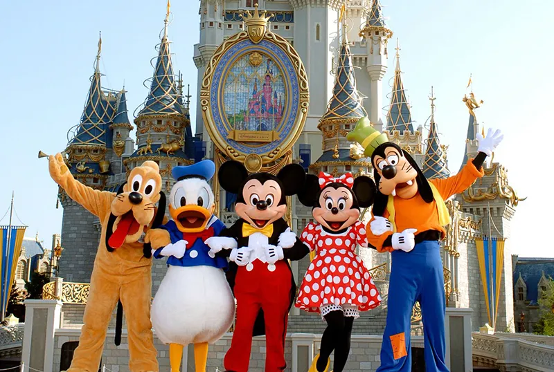 ディズニーワールドとユニバーサル・オーランドの再開戦略が明らかに