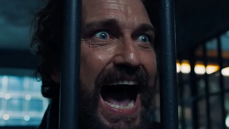 『コップショップ』予告編: ジェラルド・バトラーとフランク・グリロ主演のアクション写真