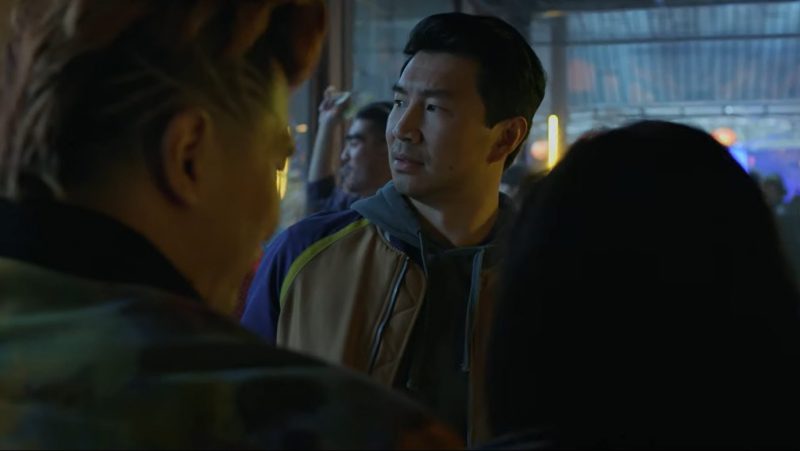 Shan-Chi Clip がシム・リウとオークワフィナを MCU ファイトクラブに連れて行く