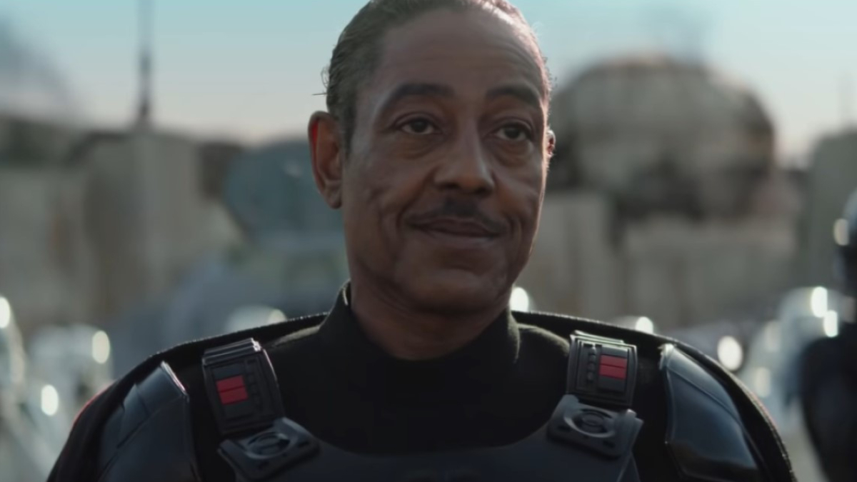 Giancarlo Espositoは、Moff Gideonとして潜在的なスターウォーズリターンに対処します